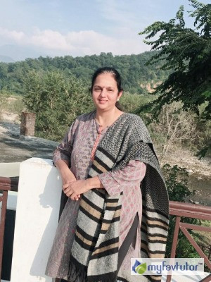 Home Tutor Kamakshi Iyer 110075 T52dbda8061a7e4